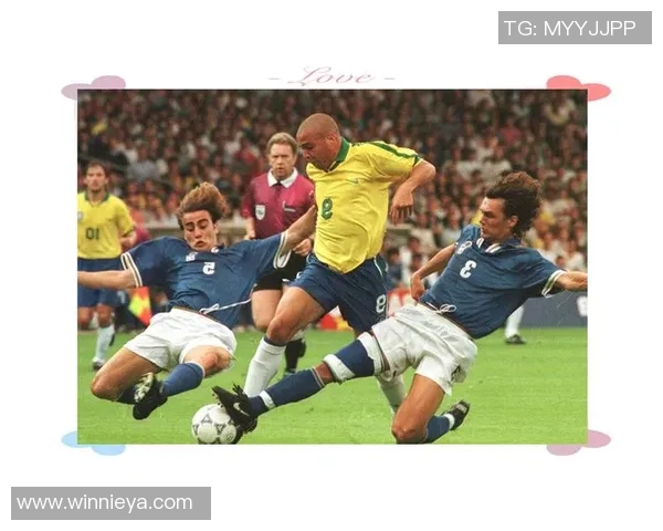 挑战球场默契猜猜看 通过足球配合揭开明星球员的神秘面纱